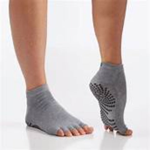 Gaiam Grippy Yoga Socks  Body, Mind & Soul Connection