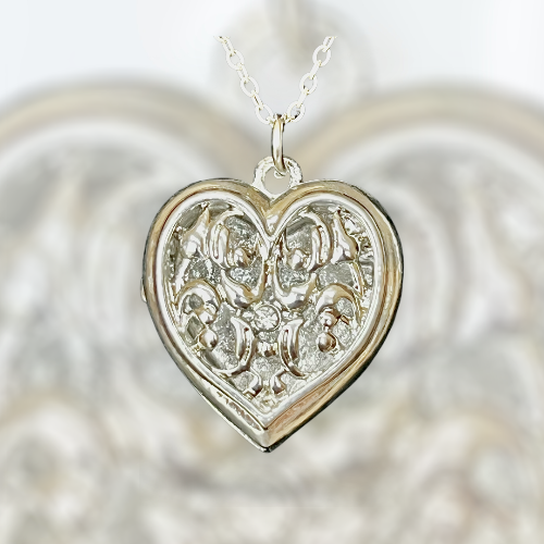 Silver Heart Aromatherapy Necklace/Locket