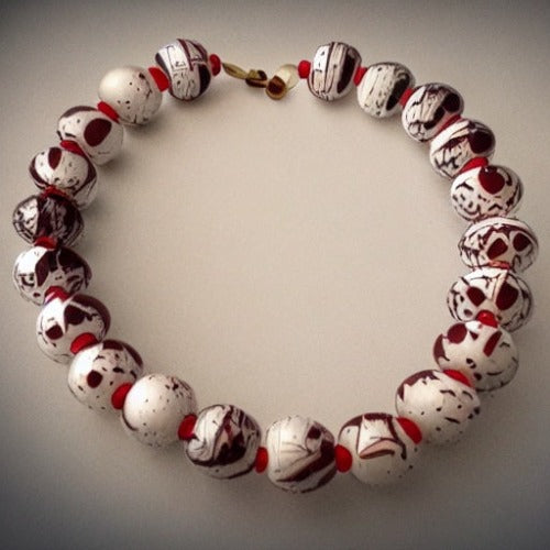 WHITE AND RED HOLIDAY BRACELET